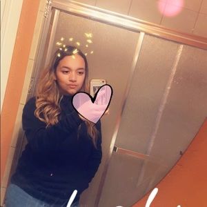 Meet your Posher, Araseli